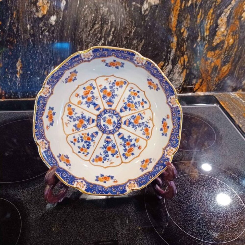 Beautiful Hand Painted Amari Bowl with stand